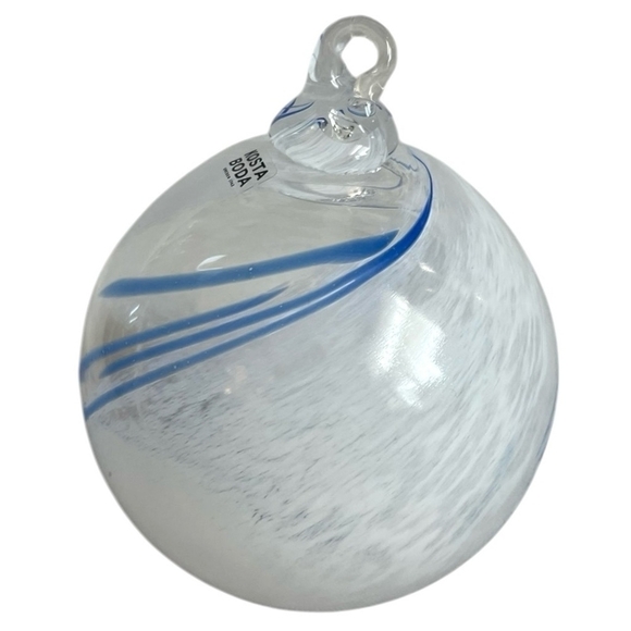 NIB Kosta Boda White Blue Swirl Glass Ornament HandBlown Ball Christmas Ornament - Picture 3 of 5